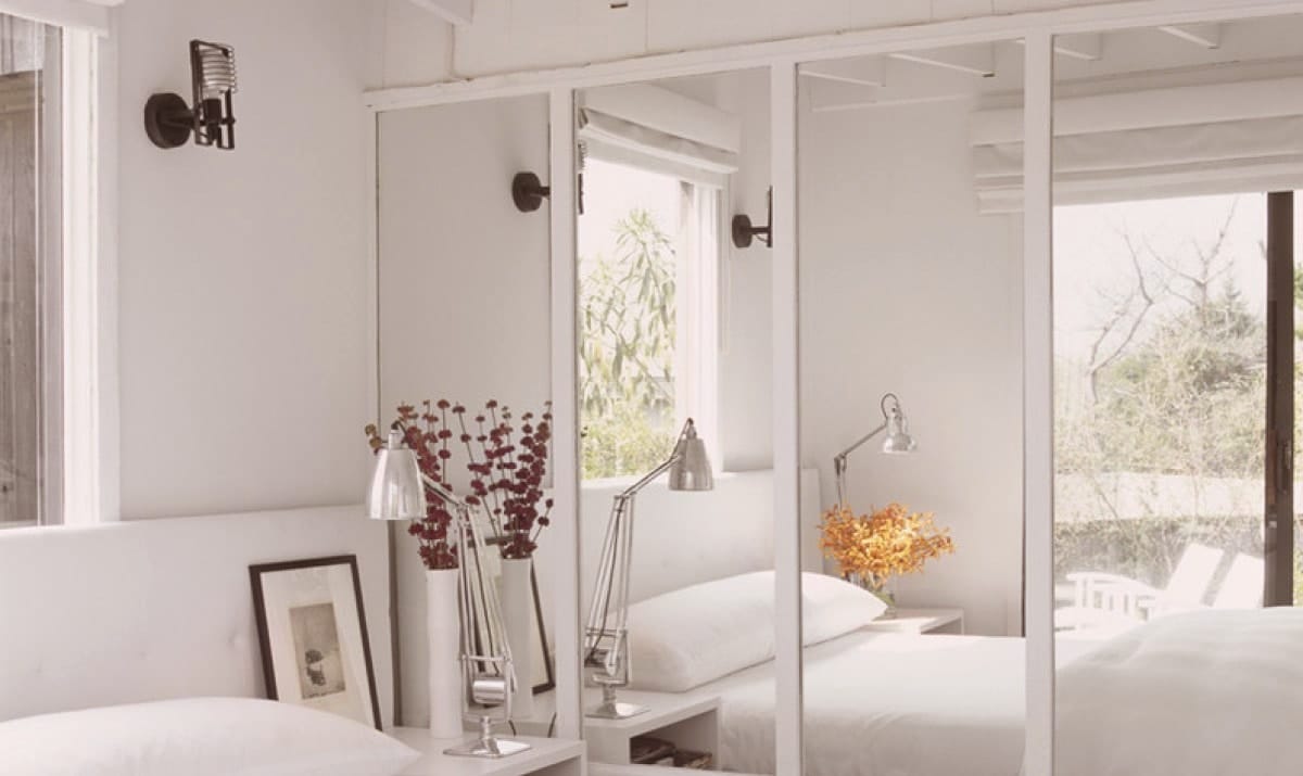 Petite chambre : les rideaux, l'astuce des architectes