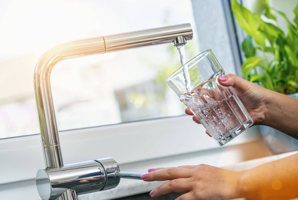 Comment nettoyer la résine d'un adoucisseur d'eau ?