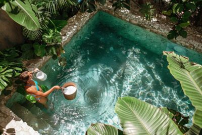 Dites adieu aux produits chimiques coûteux : entretenir votre piscine avec du bicarbonate de soude