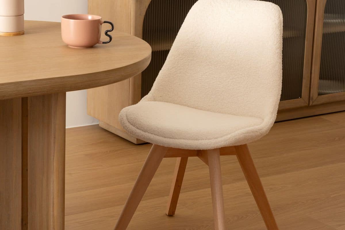 Quelle hauteur de chaise choisir pour une table de 90 cm